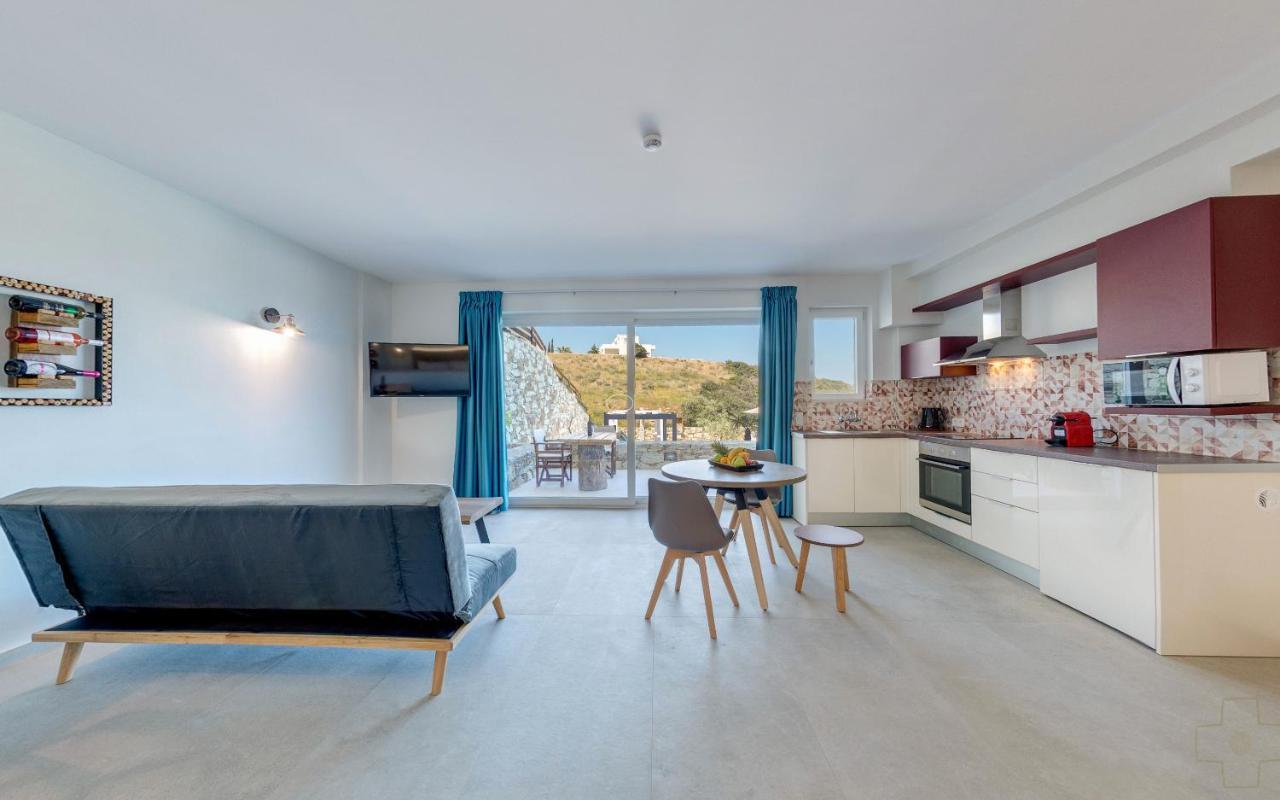 Spiros-Soula Thematic Suites Agia Pelagia  Extérieur photo